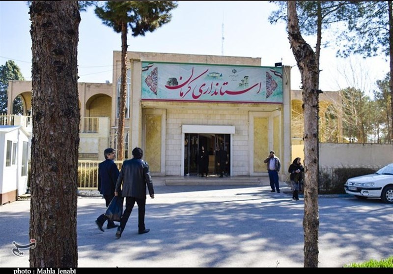 چرا باید دست‌اندرکاران سفر رئیس‌جمهور به کرمان تجلیل شو‌ند؟
