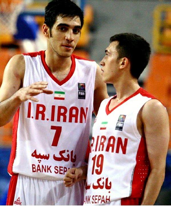 حضور مبین شیخی ستاره بسکتبال شهرداری اراک در جام جهانی جوانان