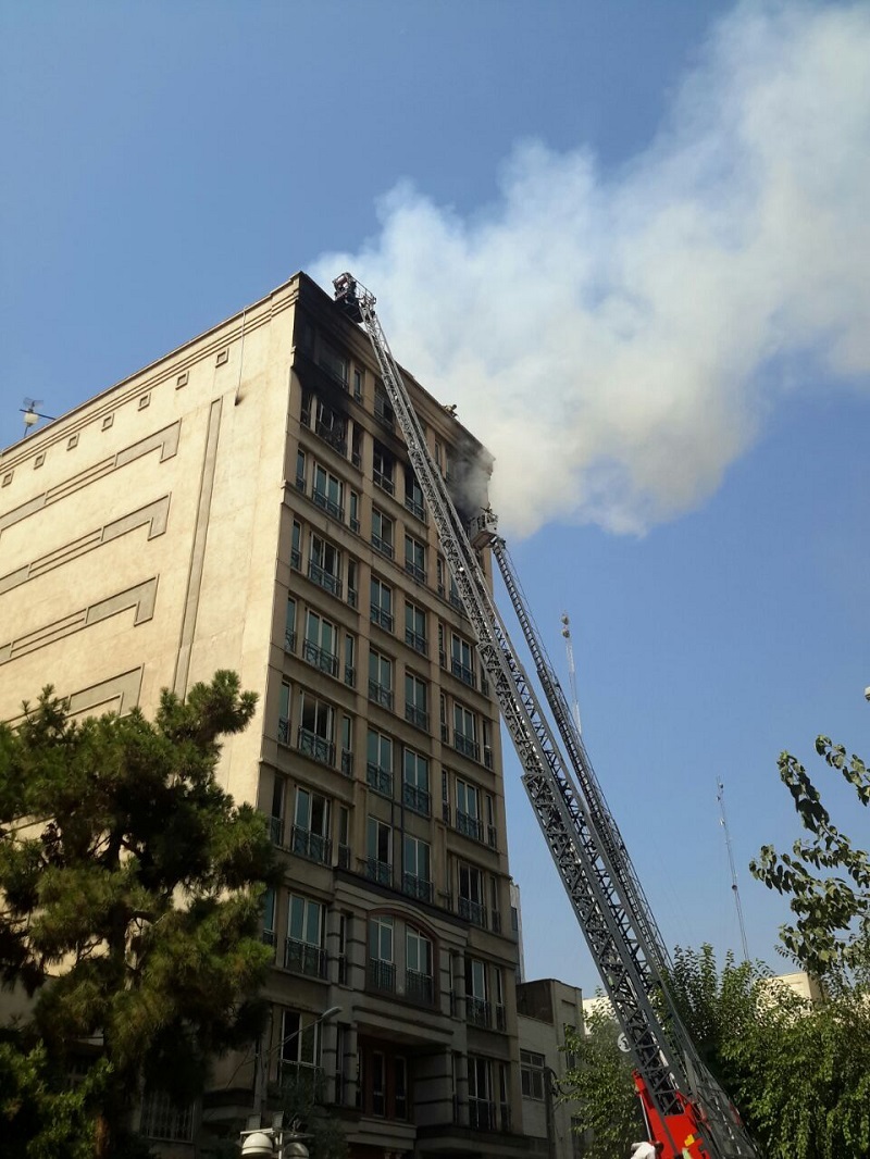 بالابر 64 متری اتریشی جان دو جوان را نجات داد بالابر 64 متری اتریشی جان دو جوان را نجات داد