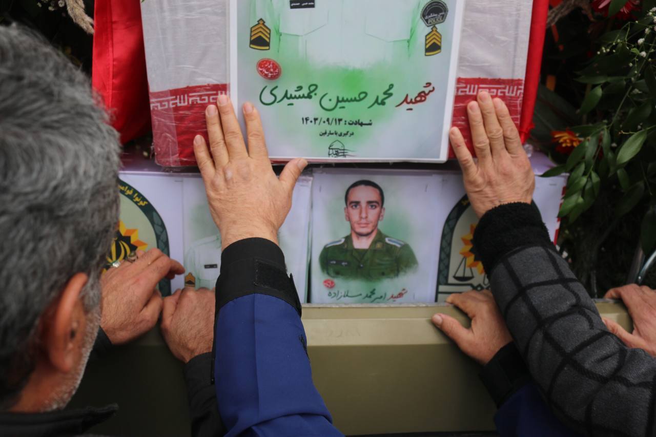 تشییع پیکرهای ۶ شهید گمنام و ۳ مدافع امنیت تشییع پیکرهای ۶ شهید گمنام و ۳ مدافع امنیت