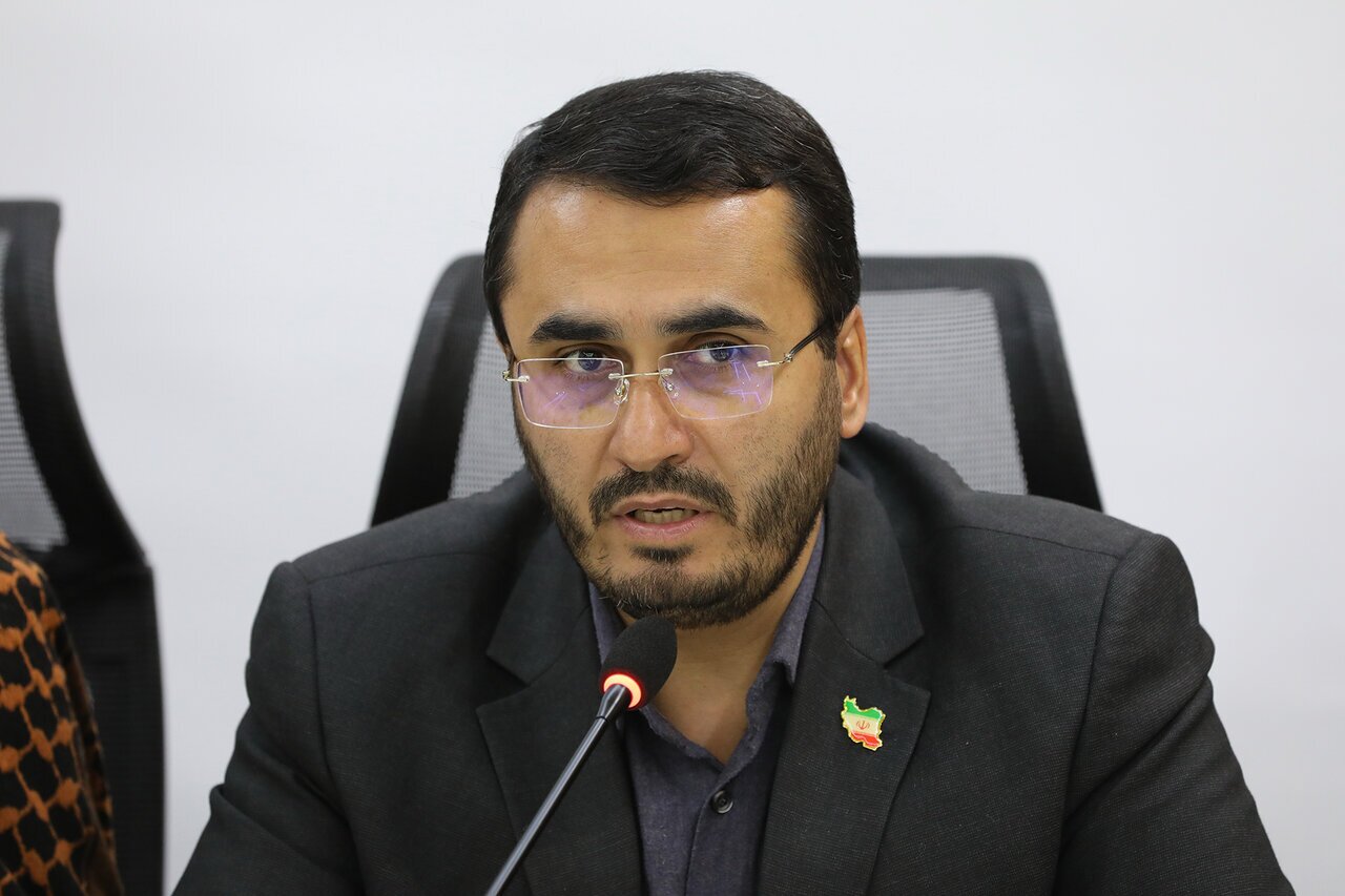جنگ اقتصادی را باید در کنار جنگ نظامی، جدی بگیریم/ محتکران و بازیگران بازار را رها نمیکنیم جنگ اقتصادی را باید در کنار جنگ نظامی، جدی بگیریم/ محتکران و بازیگران بازار را رها نمیکنیم