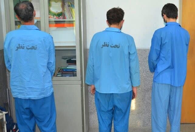 کشف ۳۶ فقره سرقت قطعات ومحتویات خودرو در کرمانشاه کشف ۳۶ فقره سرقت قطعات ومحتویات خودرو در کرمانشاه