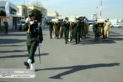 گزارش تصویری استقبال از پیکر مطهر ۱۶ شهید در مشهد