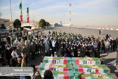 گزارش تصویری استقبال از پیکر مطهر ۱۶ شهید در مشهد